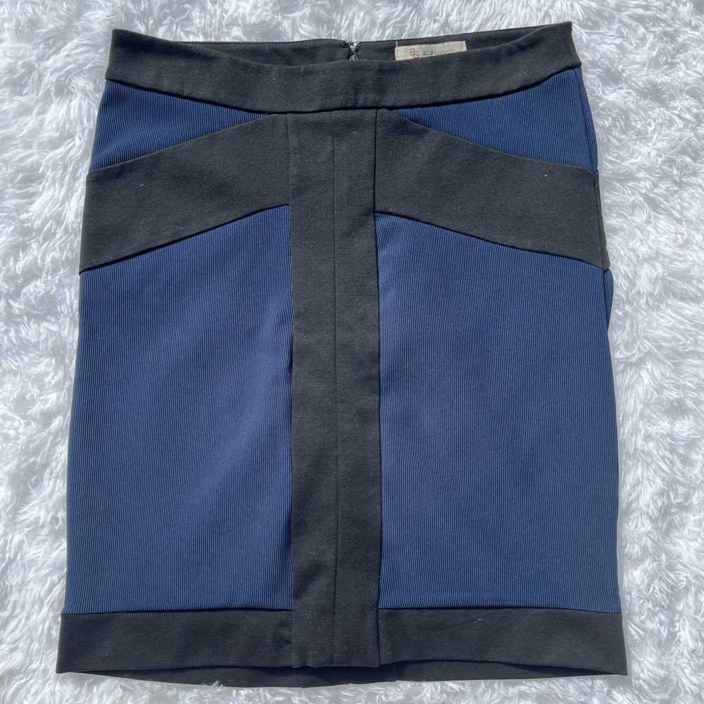 BCBG GENERATIONS BLACK AND BLUE COLOR BLOCK SKIRT SIZE 8